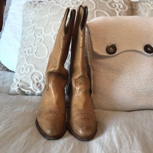 Vintage leather Frye boots